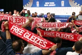 « Christophe doit être ici, pas nous » : les parents de Christophe Gleizes vont assister à France-Sénégal à l’invitation de la Fifa
