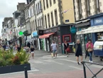 « Ce n’est pas très sexy ni hygiénique » : le maire de Concarneau interdit le maillot de bain ou le torse nu hors des plages