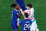 France-Paraguay : le carton jaune très sévère contre Michael Olise peut-il être annulé ?