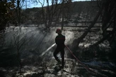 Incendies : un sapeur-pompier volontaire de 22 ans est mort lors d’une intervention en Savoie
