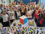 Grâce à l’un de leurs profs, les élèves de ce collège de Hayange sont champions… de Rubik’s Cube !