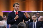 Emmanuel Macron « n’exclut pas » de quitter certains réseaux sociaux dont X