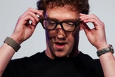 VIDÉO. Mark Zuckerberg lâché par ses Ray-Ban Display en pleine démonstration