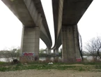 Gennevilliers : elle saute du viaduc de l’A15 et survit à sa chute de 20 mètres