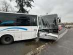 Douze ados et trois adultes légèrement blessés dans un accident entre trois bus scolaires à Viry-Chatillon