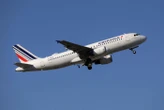 Une passagère d’un vol Air France vers Dakar agresse le personnel de bord, l’avion contraint de retourner à Paris