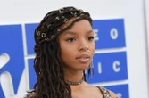 « Il m’a cassé une dent » : Halle Bailey, actrice de « La Petite Sirène », accuse le père de son bébé de violences conjugales
