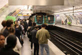 Paris : le trafic est interrompu sur la ligne 5 du métro entre plusieurs stations