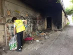Villeneuve-Saint-Georges : pour payer leur permis de conduire, des jeunes nettoient les berges de la Seine
