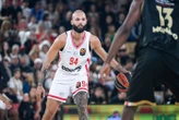 « Difficile de mettre des mots sur une telle émotion » : Evan Fournier va voir un gymnase de Charenton rebaptisé en son honneur