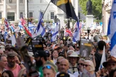 Londres : des centaines de manifestants réclament la libération des otages à Gaza et contestent la reconnaissance d’un État palestinien