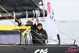 Vendée Globe : le doyen de l’épreuve Jean Le Cam boucle son tour du monde en 85 jours, en 20e position