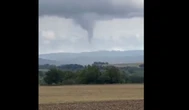 Amorce de tornade dans le Puy-de-Dôme, torrent de grêle et inondations : les images spectaculaires des orages de jeudi