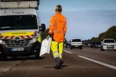 Yvelines : sur l’A13, un homme de 70 ans décède dans un accident avec un engin de balisage