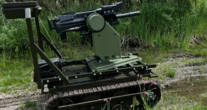 Guerre en Ukraine : le véhicule sans pilote ukrainien Volya-E transformé en un robot de combat équipé d’un lance-grenade