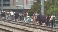 « Tous bloqués sous une chaleur à crever » : soirée de galère sur le RER E, interrompu pendant plusieurs heures jeudi