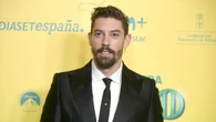 El actor Adrián Lastra, 41 años, habla claro de su cambio físico radical: “He perdido mucho peso por gajes del oficio. No es divertida esta parte del trabajo”