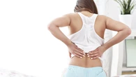 Cuatro factores clave que pueden desencadenar dolor de espalda y qué hacer para prevenirlo