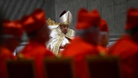 El Papa lanza el jubileo que llevará a 32 millones de peregrinos a Roma
