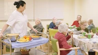 Un decreto garantizará una alimentación saludable en residencias de mayores y hospitales
