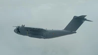España prepara un avión para acoger y tratar a 13 niños gazatíes