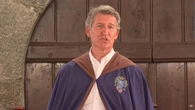 Feijóo exhibe su perfil más conciliador desde Galicia y aboga por otro clima político