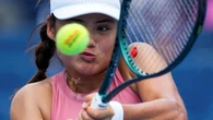 Raducanu se une al público para reclamar a la juez de silla que eche del estadio a un bebé que lloraba durante su partido contra Sabalenka