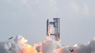 SpaceX lanza con éxito el gigantesco cohete Starship y completa la misión casi sin defectos