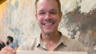 El mensaje de Matt Damon en una servilleta en su gastrobar preferido de Barcelona: ”¡Que te den, tienes que trabajar más!”