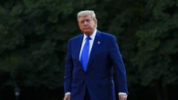 Trump impone aranceles del 25% a Japón y Corea del Sur y amenaza con más subidas