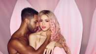 Las románticas fotos de Shakira junto Lucien Laviscount, actor de 'Emily in Paris', en su nuevo single 'Punteria'