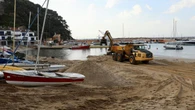 Así se deja a punto la playa de Llafranc para el próximo verano