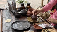 Nuong, artesana vietnamita del té de loto
