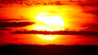 El sol abrasador precursor del verano