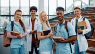 Cursos FP en salud: especialízate y trabaja en un hospital o clínica sin título universitario
