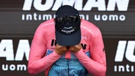 Ulissi recupera la maglia rosa para Italia