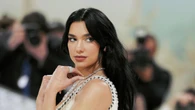 Dua Lipa encabeza la lista de los menores de 30 más ricos del Reino Unido: así ha construido su fortuna millonaria