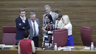 Las Corts Valencianes, sin 25 d'Abril al presentar la presidenta de Vox un texto sin consenso