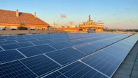 El Ayuntamiento de València promueve instalar placas solares en la cubierta de los edificios