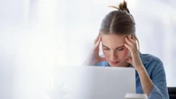Una mujer contrata un microcrédito por internet de 300 euros y paga un interés de casi el 4.500%: la justicia le exime de pagar la deuda