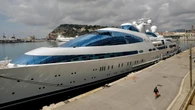 El príncipe heredero de Dubái presume en Marbella de su yate valorado en 200 millones