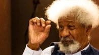 EE.UU. revoca el visado de Wole Soyinka, el primer Nobel de Literatura africano
