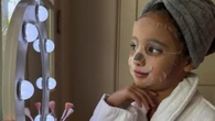 ¿'Skincare' para niños de tres años? Una actriz de Hollywood lanza una marca de cuidado de la piel para menores