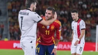 Ferran Torres regresa a Barcelona lesionado