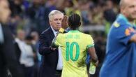 Vinícius regala a Ancelotti la primera victoria y el pase de Brasil al Mundial