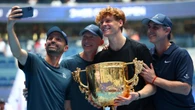 Sinner iguala a Nadal y Djokovic con dos coronas en Pekín tras batir a Tien en la final
