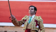 Antología torera de Morante, que corta dos orejas y rabo en Marbella