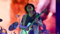 Carlos Santana sube el nivel de un GuitarBCN con Jorge Drexler, Amaral y Stay Homas