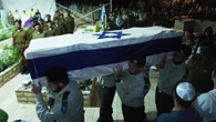 Hamas dice que no puede entregar más cuerpos por la destrucción de Gaza e Israel amenaza con reanudar los ataques