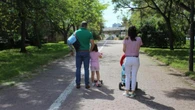 Vivir en pareja, la primera brecha laboral para la mujer